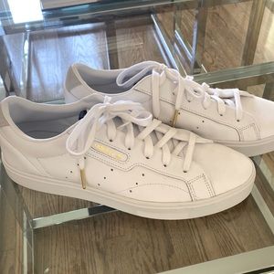 Adidas Sleek Tennis Shoe